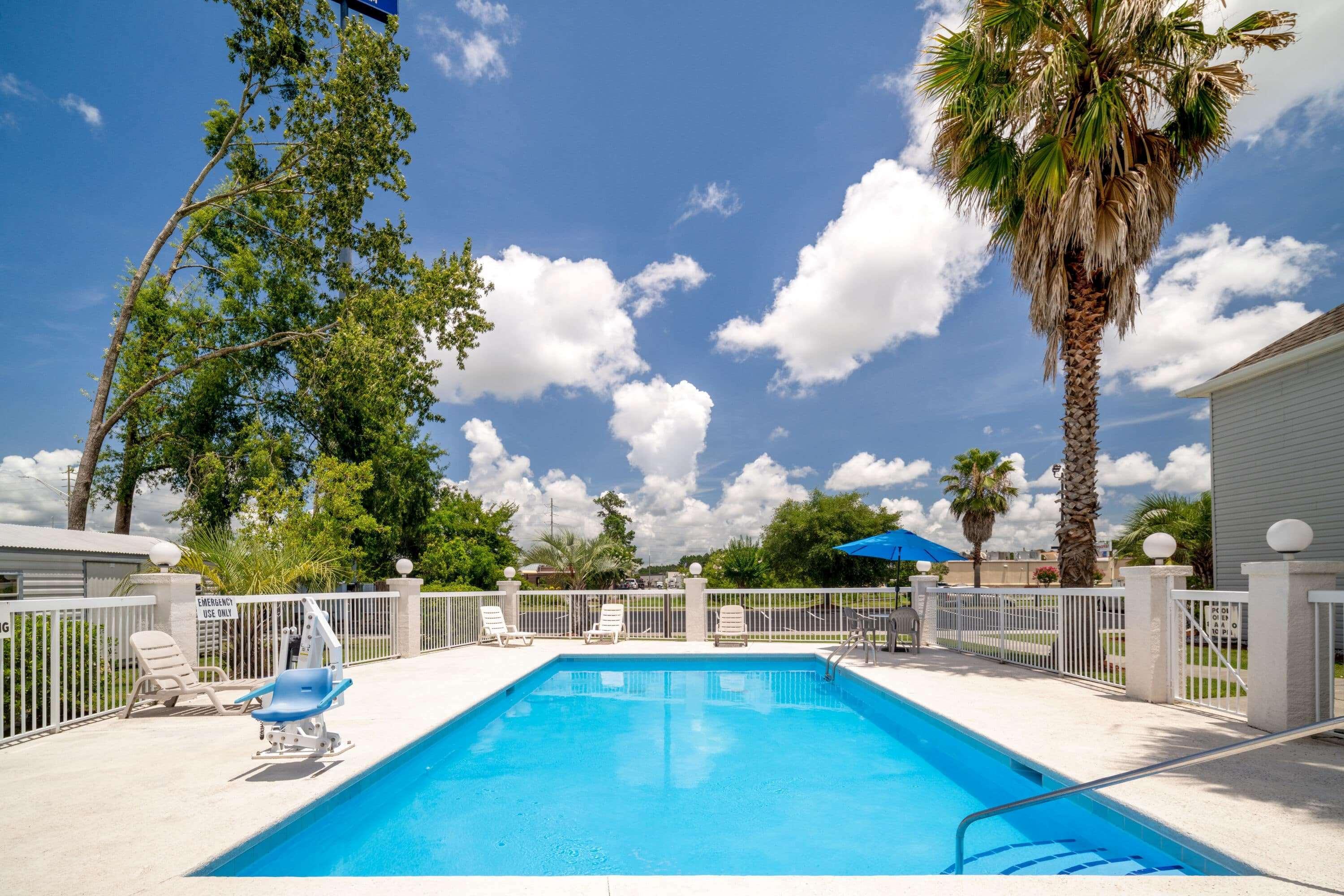 Microtel Inn & Suites By Wyndham Savannah/Pooler Exterior photo