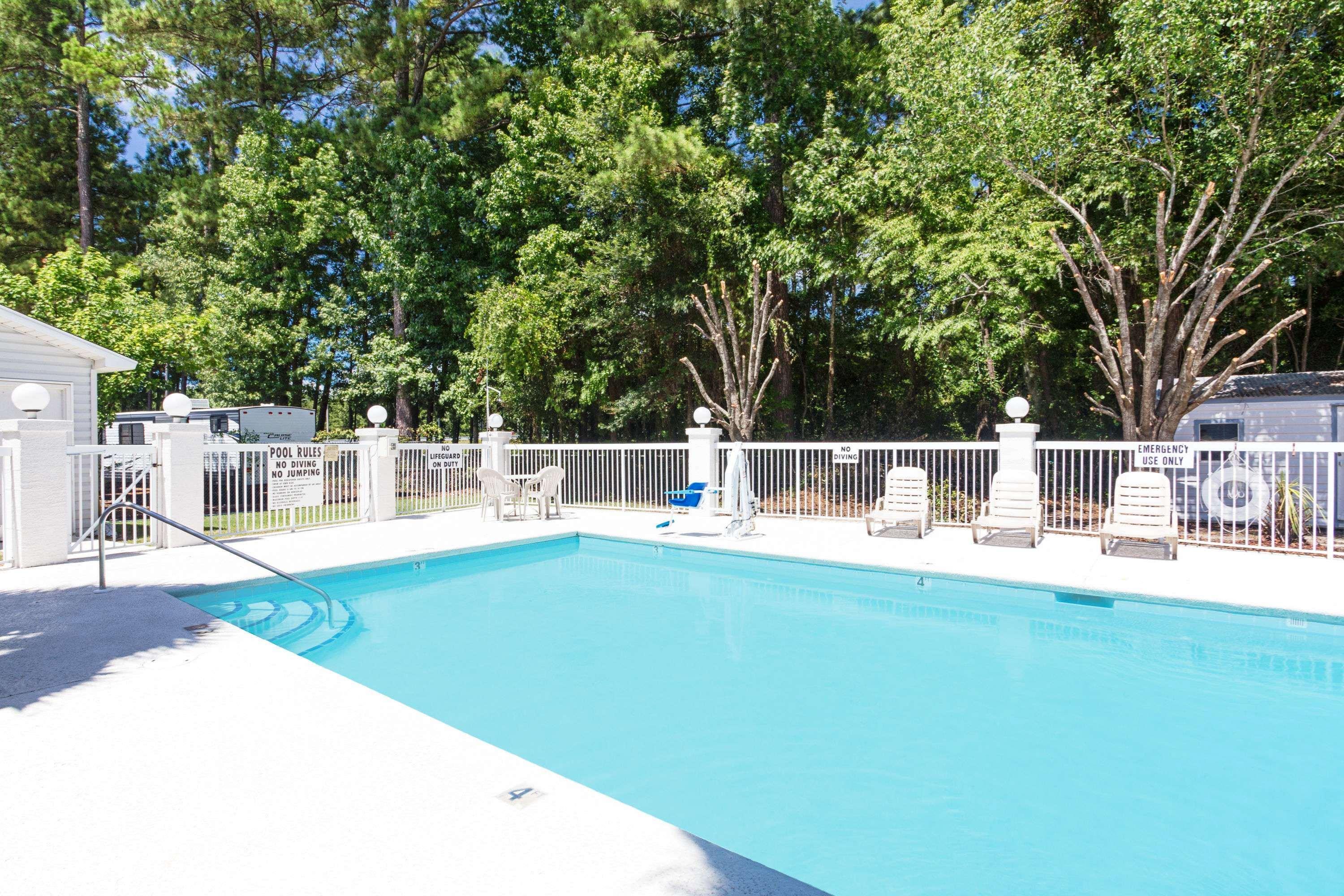 Microtel Inn & Suites By Wyndham Savannah/Pooler Exterior photo